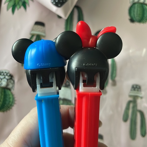🎁FREE with any purchase Mickey & Minnie Pez Dispensers - Picture 4 of 4